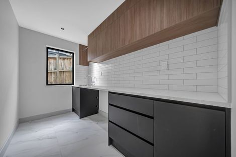 Photo of property in 5 Lawson Creek Street, Massey, Auckland, 0614