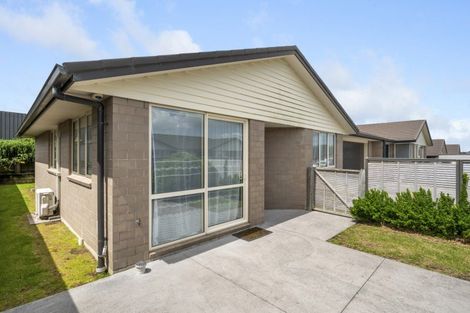 Photo of property in Waterview Estate, 84/4 Greystone Place, Omokoroa, 3114