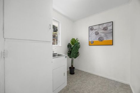 Photo of property in 29 Cardiff Road, Pakuranga, Auckland, 2010