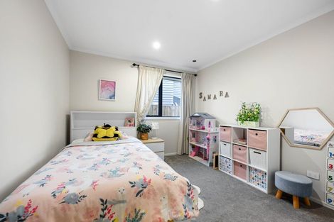 Photo of property in 24 Te Tiireke Drive, Glenview, Hamilton, 3206