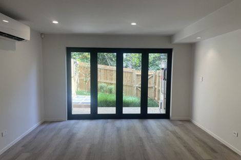 Photo of property in 6c Aralia Road, Sunnynook, Auckland, 0620