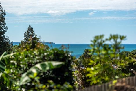 Photo of property in 3 Mizpah Road, Waiake, Auckland, 0630