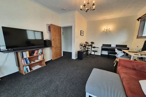 Photo of property in 101 The Parade, Island Bay, Wellington, 6023