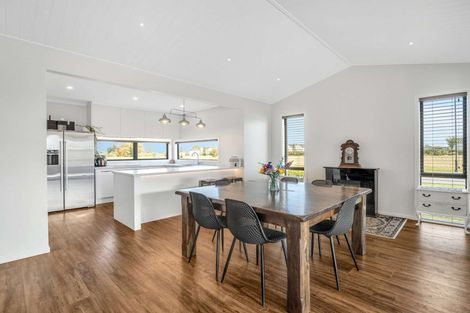 Photo of property in 10 Mills Road, Marshland, Christchurch, 8051