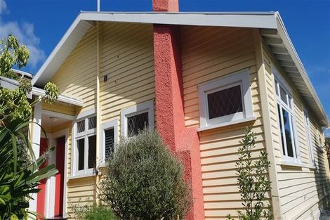 Photo of property in 119 Volga Street, Island Bay, Wellington, 6023