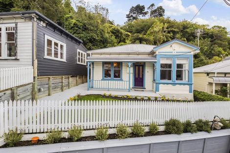 Photo of property in 16 Reuben Avenue, Brooklyn, Wellington, 6021