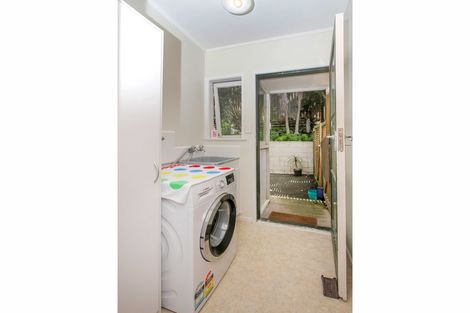 Photo of property in 19f1 Mcdowell Crescent, Hillcrest, Auckland, 0627