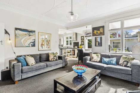 Photo of property in 396 Bay View Road, Saint Clair, Dunedin, 9012