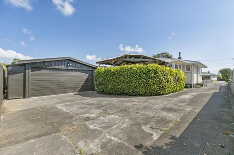 Photo of property in 29 Hill Crescent, New Lynn, Auckland, 0600