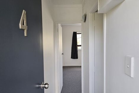 Photo of property in 52u4 Russell Terrace, Berhampore, Wellington, 6023
