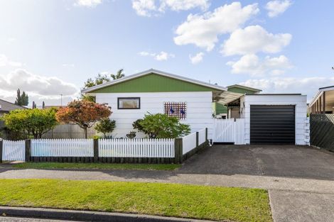 Photo of property in 42 Konini Crescent, Pirimai, Napier, 4112