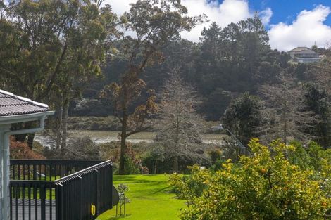 Photo of property in 5 Rapaki Place, Te Atatu Peninsula, Auckland, 0610