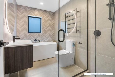 Photo of property in 27 Puhikawa Street, Massey, 0614