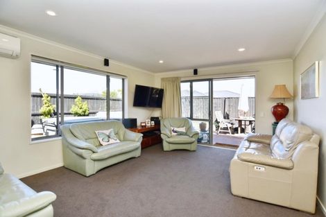Photo of property in 17 Sincock Place, Kaiapoi, 7630