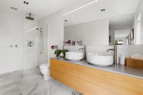 Photo of property in 2a Arthur Crescent, Hauraki, Auckland, 0622