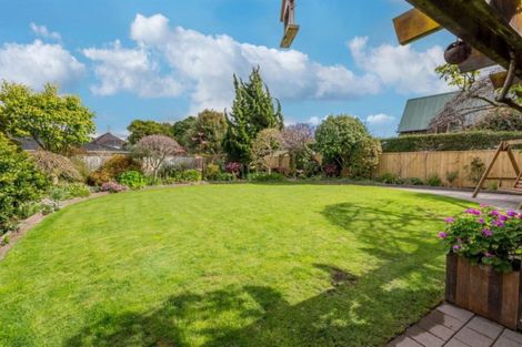 Photo of property in 4a Rewarewa Crescent, Waikanae, 5036