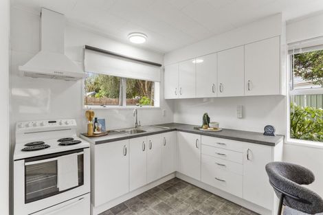 Photo of property in 2b David Street, Waikanae, 5036