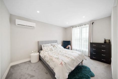 Photo of property in 2 Bela Vista Boulevard, Swanson, Auckland, 0614