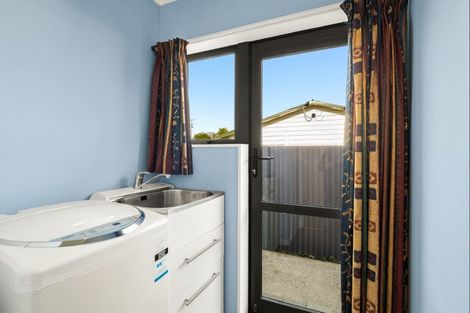 Photo of property in 77 Beach Street, Saint Clair, Dunedin, 9012