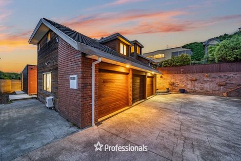 Photo of property in 6 Avonlea Grove, Belmont, Lower Hutt, 5010