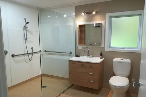 Photo of property in 22 Hammond Avenue, Hatfields Beach, Orewa, 0931