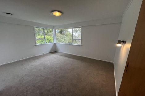 Photo of property in 11 Cumberland Street, Merrilands, New Plymouth, 4312