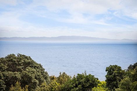 Photo of property in 10 Adams Road, Thornton Bay, Thames, 3575