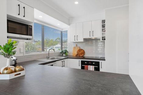 Photo of property in 13 Tupaea Place, Otumoetai, Tauranga, 3110