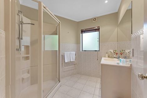 Photo of property in 81 Polo Prince Drive, Totara Park, Manurewa, 2576