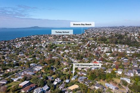Photo of property in 2/74 Glamorgan Drive, Torbay, Auckland, 0630