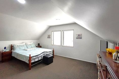 Photo of property in 37 Fields Parade, Oteha, Auckland, 0632