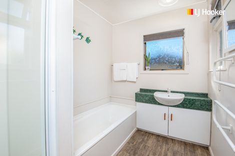 Photo of property in 290 Gladstone Road North, Mosgiel, 9092