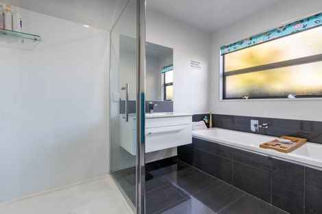 Photo of property in 4 Jacqueline Drive, West Melton, 7618