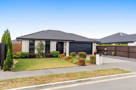 Photo of property in 3 Pierce Street, Marshland, Christchurch, 8083