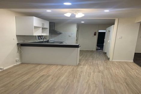 Photo of property in 1 Wakefield Terrace, Tawa, Wellington, 5028