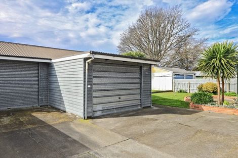 Photo of property in 221 Sunnybank Crescent, Camberley, Hastings, 4120