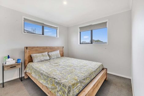 Photo of property in 27 Discovery Place, Marfell, New Plymouth, 4310