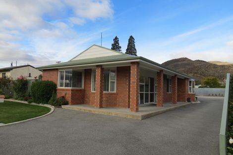 Photo of property in 64 Erris Street, Cromwell, 9310