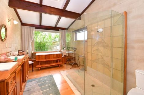 Photo of property in 280 Inland Road, Helensville, 0875