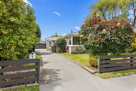 Photo of property in 8 Chedworth Avenue, Bishopdale, Christchurch, 8053