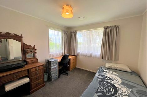 Photo of property in 20 Hyperion Drive, Randwick Park, Auckland, 2105