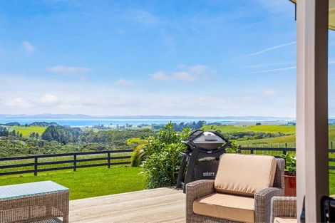 Photo of property in 79 Fuller Road, South Head, Helensville, 0874