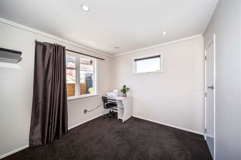 Photo of property in 2 Maire Street, Hawera, 4610