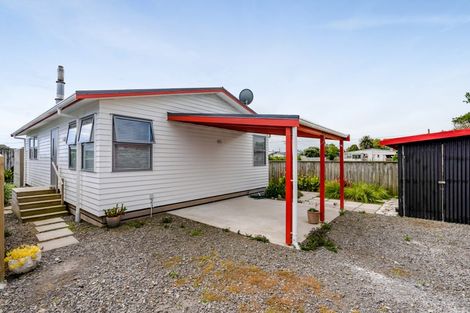 Photo of property in 15 Tasman Street, Opunake, 4616