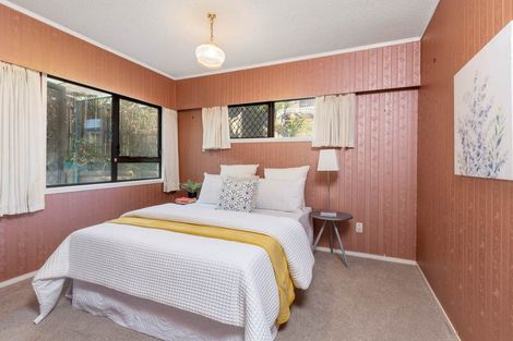 Photo of property in 2/27 Derrimore Heights, Clover Park, Auckland, 2019