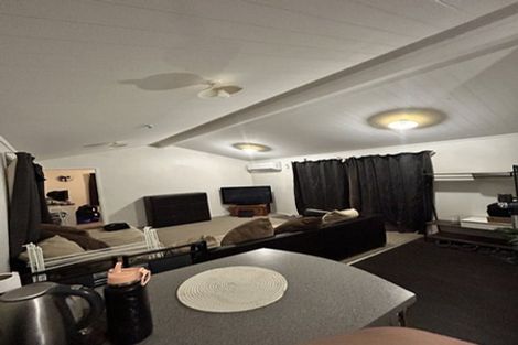 Photo of property in 11 Garth Place, Manurewa, Auckland, 2102