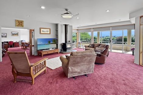 Photo of property in 174 Awamoa Road, Holmes Hill, Oamaru, 9492