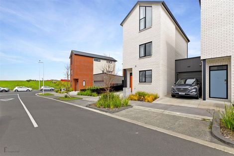 Photo of property in 4 Peihana Road, Hobsonville, Auckland, 0616