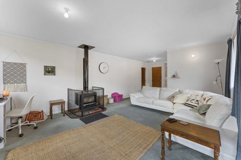 Photo of property in 1f2- Agate Grove, Birchville, Upper Hutt, 5018