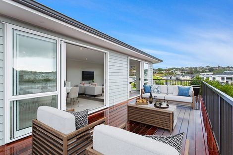 Photo of property in 38 Symes Drive, Red Beach, 0932